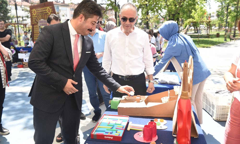 ÇEVRE GÜNÜNDE PLASTİK ATIKLARA DİKKAT ÇEKİLDİ