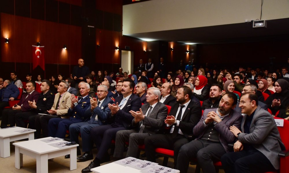 YENİŞEHİRLİLER İSTİKLAL MARŞI’NI YAŞADI!