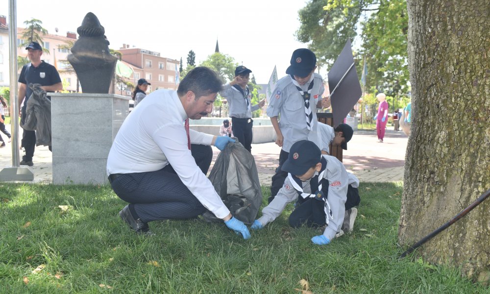 ÇEVRE GÜNÜNDE PLASTİK ATIKLARA DİKKAT ÇEKİLDİ